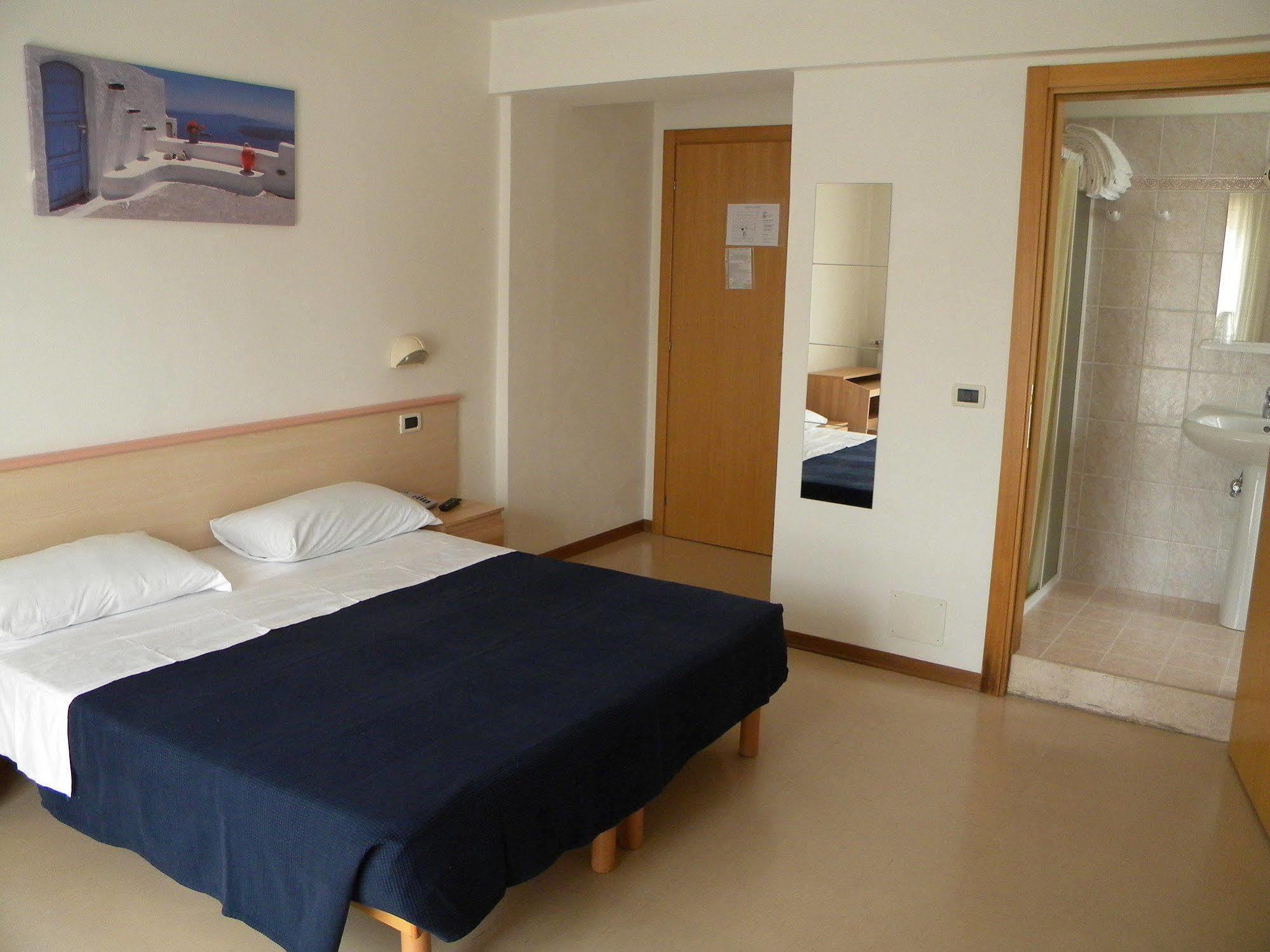 Hotel Eliani 3*